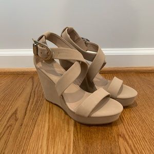 NWOT BCBG Cream Wedges